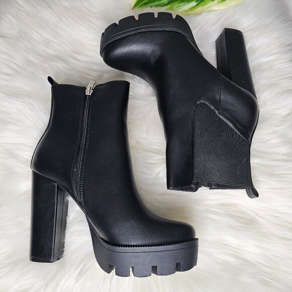 Fashion Nova No More Games Chunky Black Ankle Bootie Platform Zip Up Size 8 - Picture 1 of 12